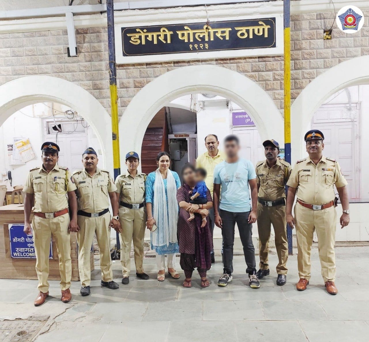 Haryana Se Kidnapped Mahila Aur Uski Masoom Beti Ko Sahi Salamat Dhoondkar Ghar Pohanchaya Dongri Police Ne