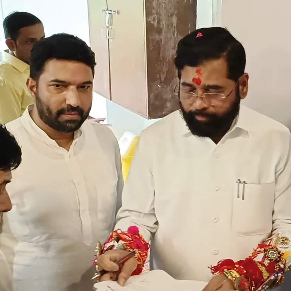 Versova se Altaf Pevekar ne Shivsena Party se Election ladne ka mann banaya, CM Eknath Shinde se Ticket Ki Mang ki