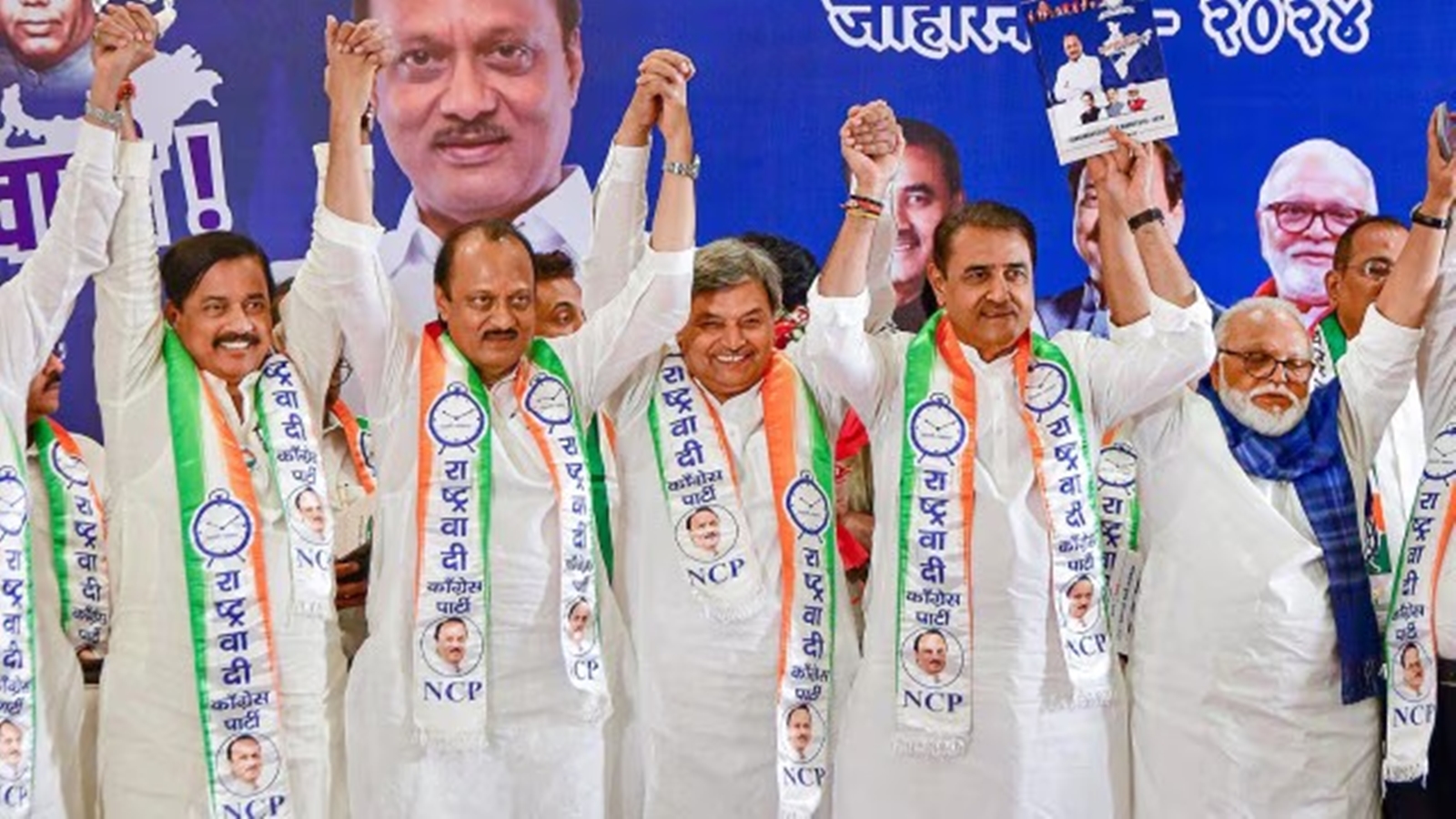 Congress Leader Former CM AR Antulay Ke Son-In-Law Mushtaque Antulay Ne DCM Ajit Pawar Ke Presence Mein NCP Join Kiya