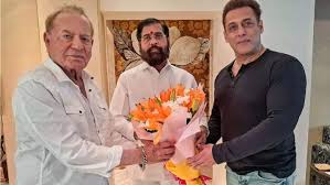 Salman Khan se milne Bandra Galaxy Apartment pohanche CM Eknath Shinde