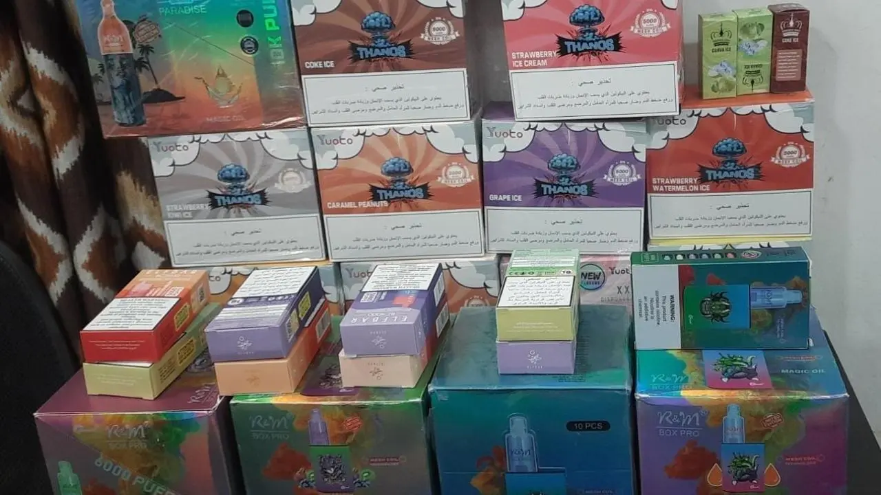 Electronic Cigarettes Value Rs. 87,000 Seize Kiya Andheri Se, 2 Logon Par Karwai Hui By Mumbai Police SS Branch