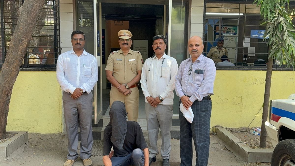 Chaku Ki Nok Par Mahila Ki Jewellery Lootne Wala Autorickshaw Driver Arrested By Dombivali Ramnagar Police