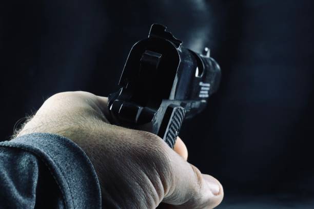 Firing in Antop Hill Sion Koliwad – 1 Shaks Serious Injured Hua, Paise ke len-den ka mamla bataya jaa raha hai