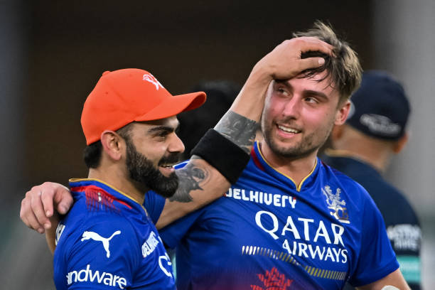 IPL Match 45 – Royal Challengers Bengaluru ne Gujarat Titans ko 9 Wickets se haraya at Narendra Modi Stadium Gujrat