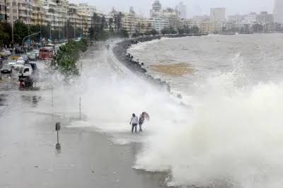 Alert Mumbaikars – Heavy to Very Heavy Rain Ki Sambhavna, 4.40 Meter Ka High Tide Hoga Samundra Mein Dopehar 1.57 Baje.