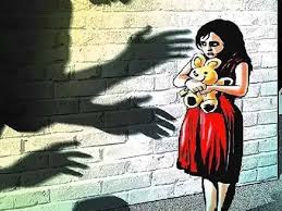 Chalti Local Train Me Minor Girl Ko Assault Karne Wale Ko Public Ne Dhoya Railway Police Ke Hawale Kiya At Andheri