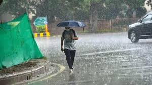 Mumbai Mausam Ka Haal – Aaj Halki Baarish Hone Ki Sambhavna, Maximum Temperature 33°C