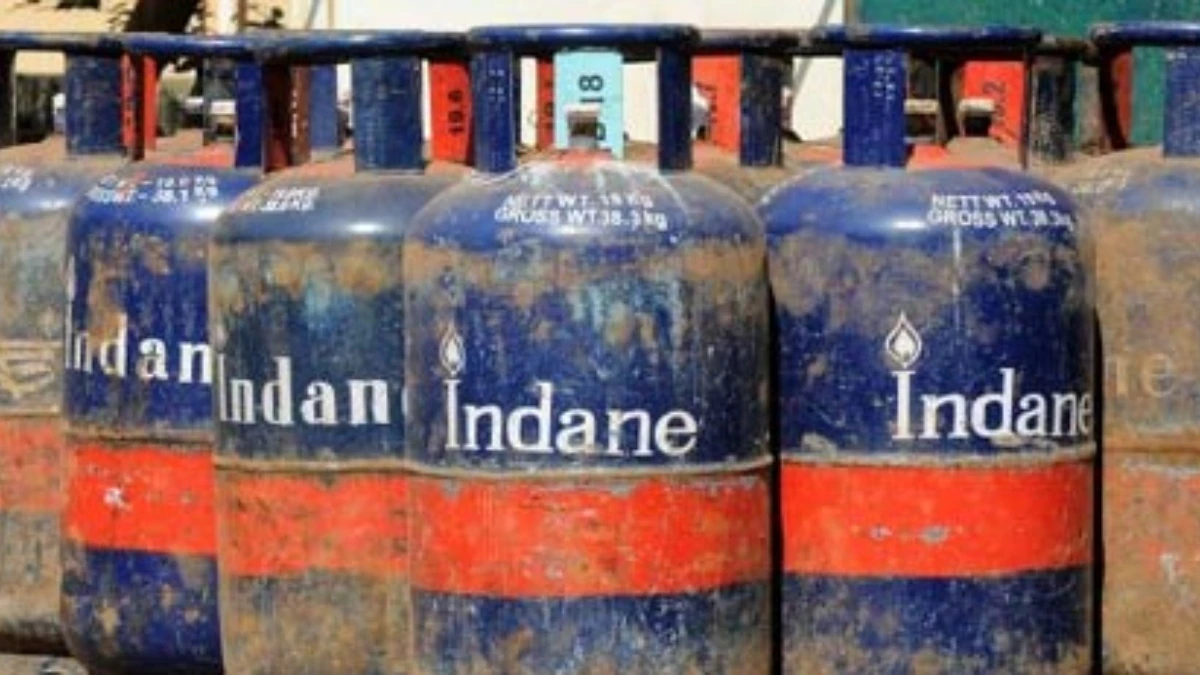Gas Cylinder Hua Mehnga – 19Kg Commercial LPG Cylinders Ka Rate Rs 8.50 Badh Gaya, Aaj Se Desh Bhar Me Naya Rate Lagoo