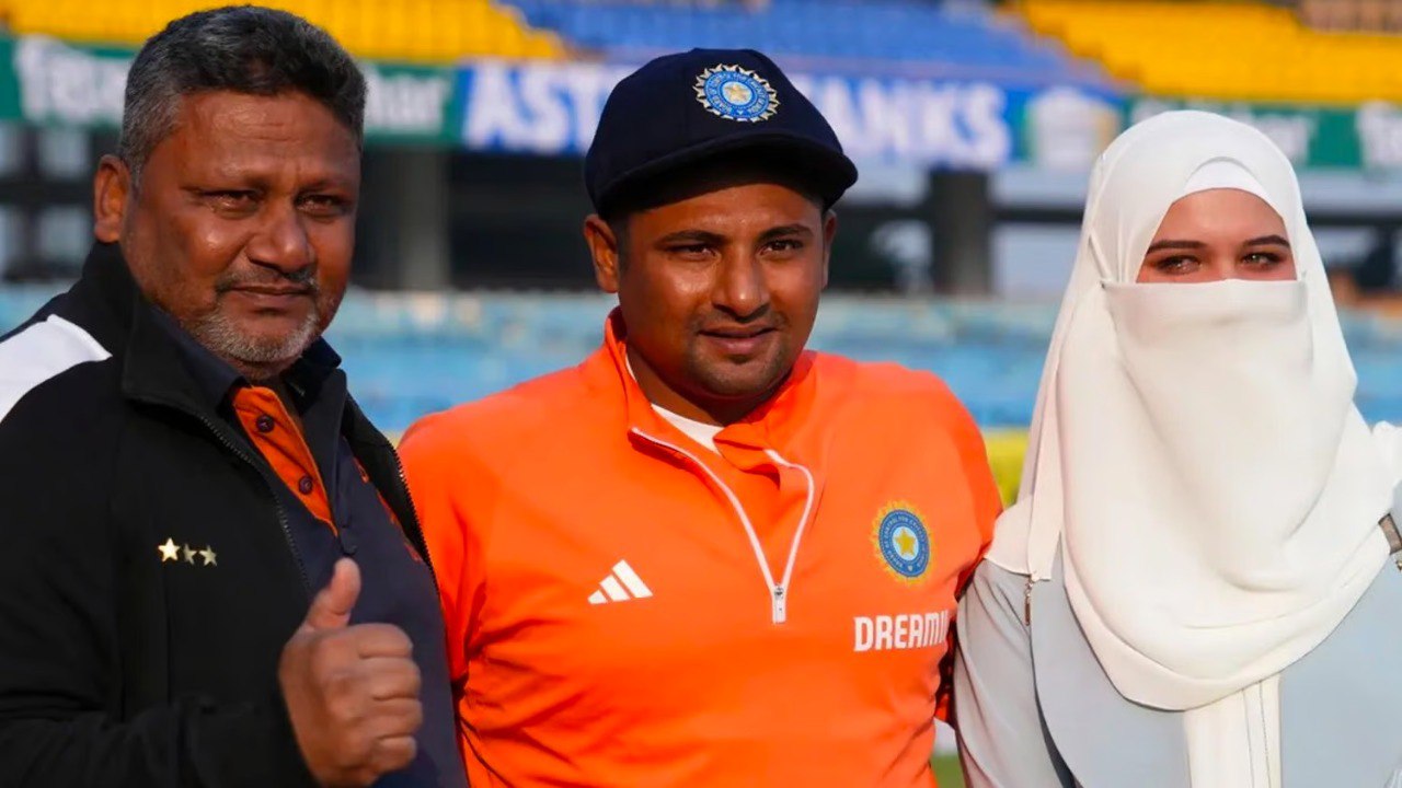 IND vs ENG, 3rd Test: Sarfaraz Khan Gets Standing Ovation From Father, Wife After 1st Run For India; Pics Viral
