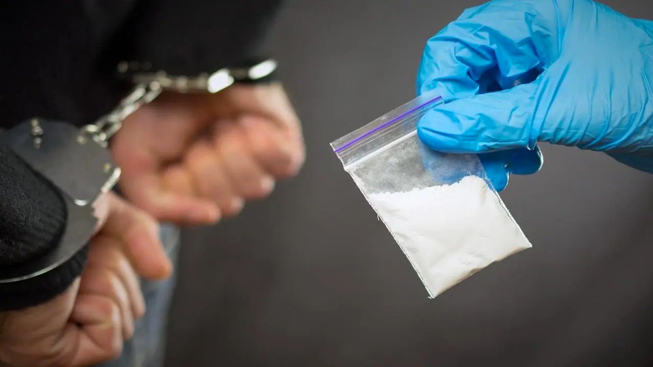 MD Drugs Worth Rs 7.5 Lakh Ke Sath 1 Arrested At APMC Market Vashi By Navi Mumbai Police ANC Unit