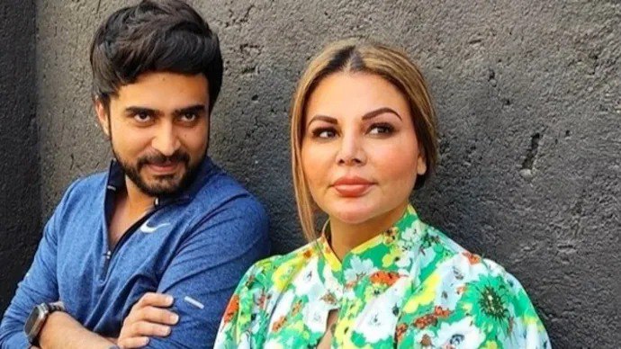 Rakhi Sawant Buri Phansi, Bombay High Court Ne Anticipatory Bail Reject Kiya, Adil Durrani Ne Kiya Tha Case