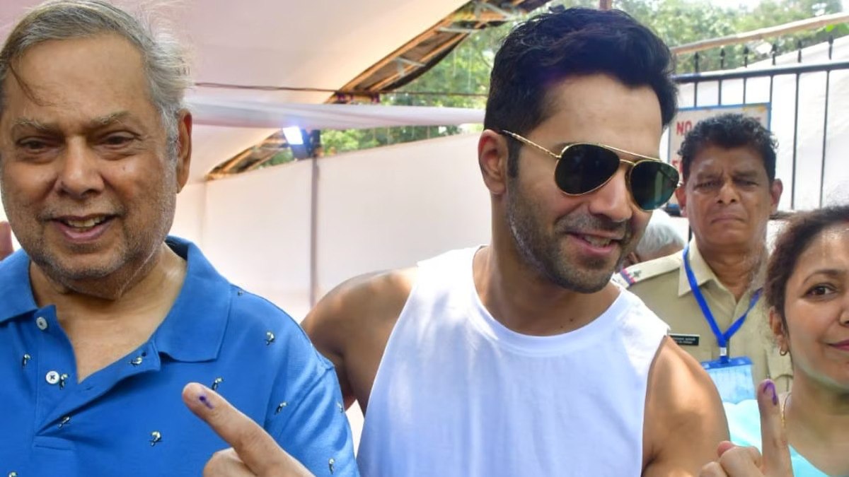 Mumbai Lok Sabha Elections 2024: Varun Dhawan Juhu Mein Matdaan Karte Hue Kam Voter Turnout Par Chinta Vyakt Karte Hain