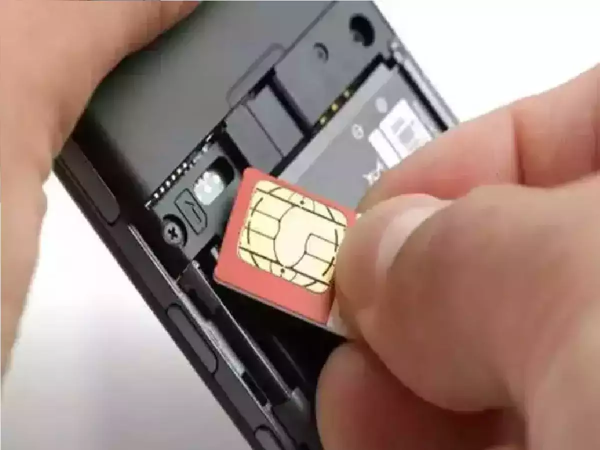 1 Mobile Me 2 Sim Ab Fine Lagega? Kya Hai Iss Viral Message Ki Sachchai? Poora Video Dekhiye.