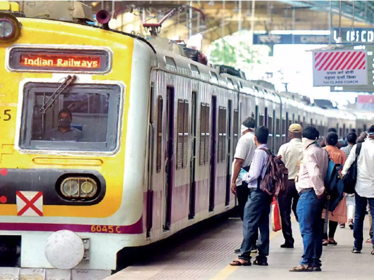 Fokat Me Train Se Travel Karne Walon Ki Ab Khair Nahi, Divisional Business Manager Ne Railway Board Ko Jurmana Badhane Ka Prastav Bheja Hai