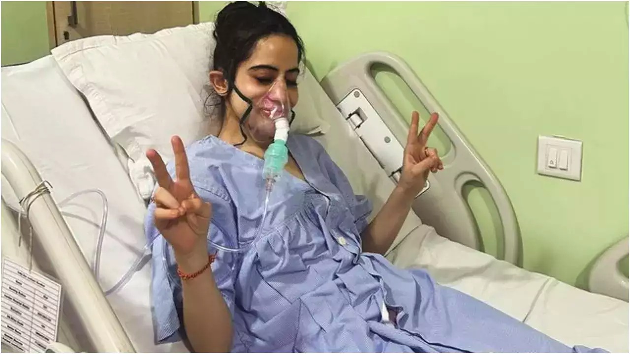 Urfi Javed Hospital Mein Bharti; Kaha Ki 2024 Ki Shurwat Dhamaake Ke Saath