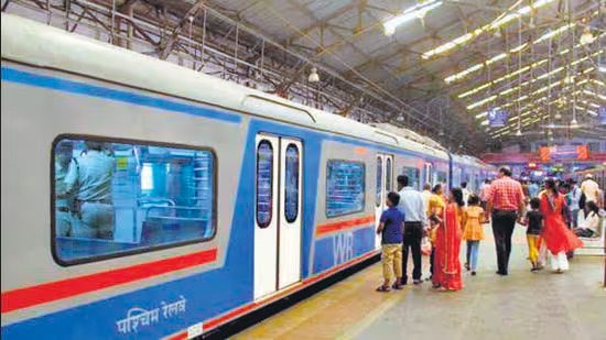 AC Local Train Me Travel Kar Rahi Mahila Passenger Bogus Pass Ke Sath Pakdi Gayi, Western Line