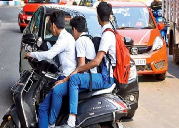 Minor Gaadi Chalate Pakda Gaya Toh Parents Ko Hogi 3 Saal Ki Jail, 25000 Ka Jurmana At Uttar Pardesh