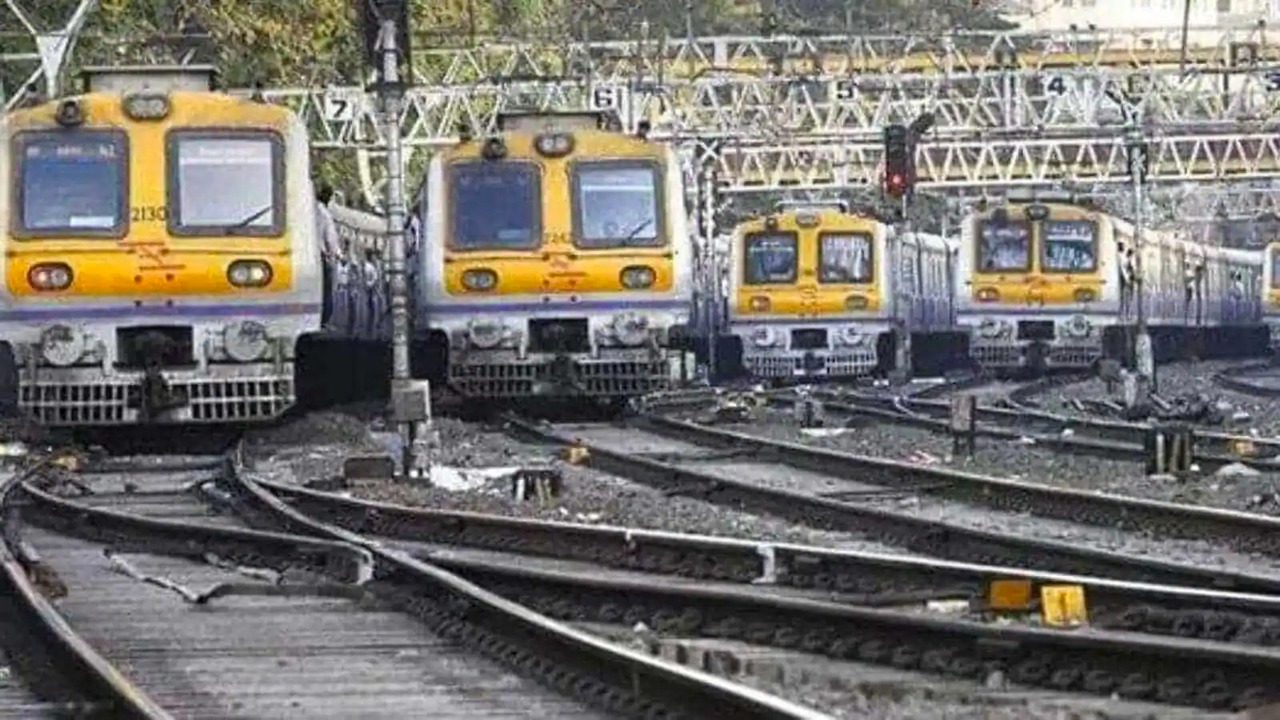 Local Train Sunday Block On Central Western Aur Harbour Lines Update 7 January 2024