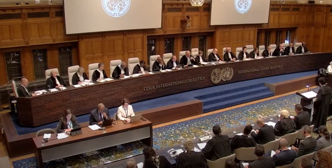 Israel ke khilaaf international court mukadma chal Raha hai watch live video