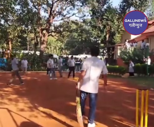 MLA Amin Patel apne party workers ke sath Match khelte hue at Khandala