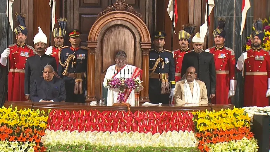 Ram Mandir Nirman Ka Sapna Poora Hua, Budget Se Pehle Sadan Ko Address Karte Hue Kaha President Of India Ne
