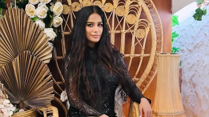 Poonam Pandey Dies Of Cervical Cancer