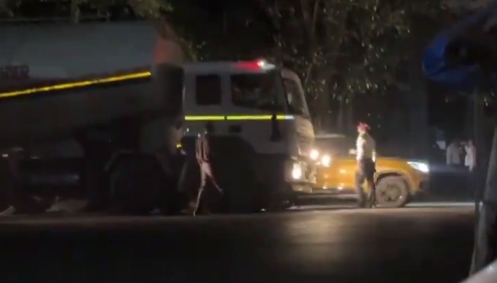40 RTO officers ka eksath transfer hua, Mumbra Trafic Divison officials ka Bribe lete video viral hone ke baad ki gayi karwai