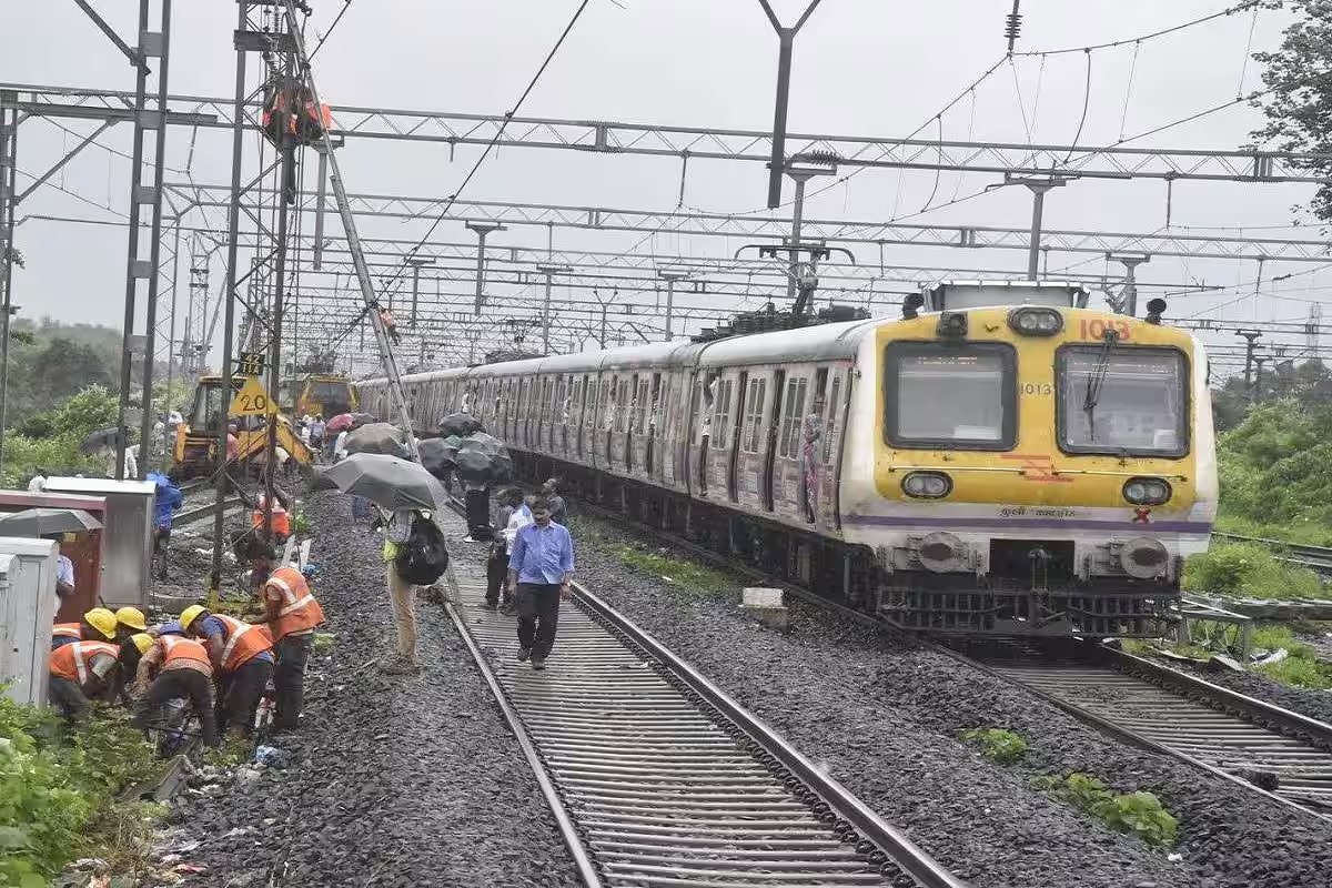 Local Train Sunday Block Update: Western, Central Aur Harbour Local Lines Par Kab Aur Kahan Rahega Block 30 June 2024