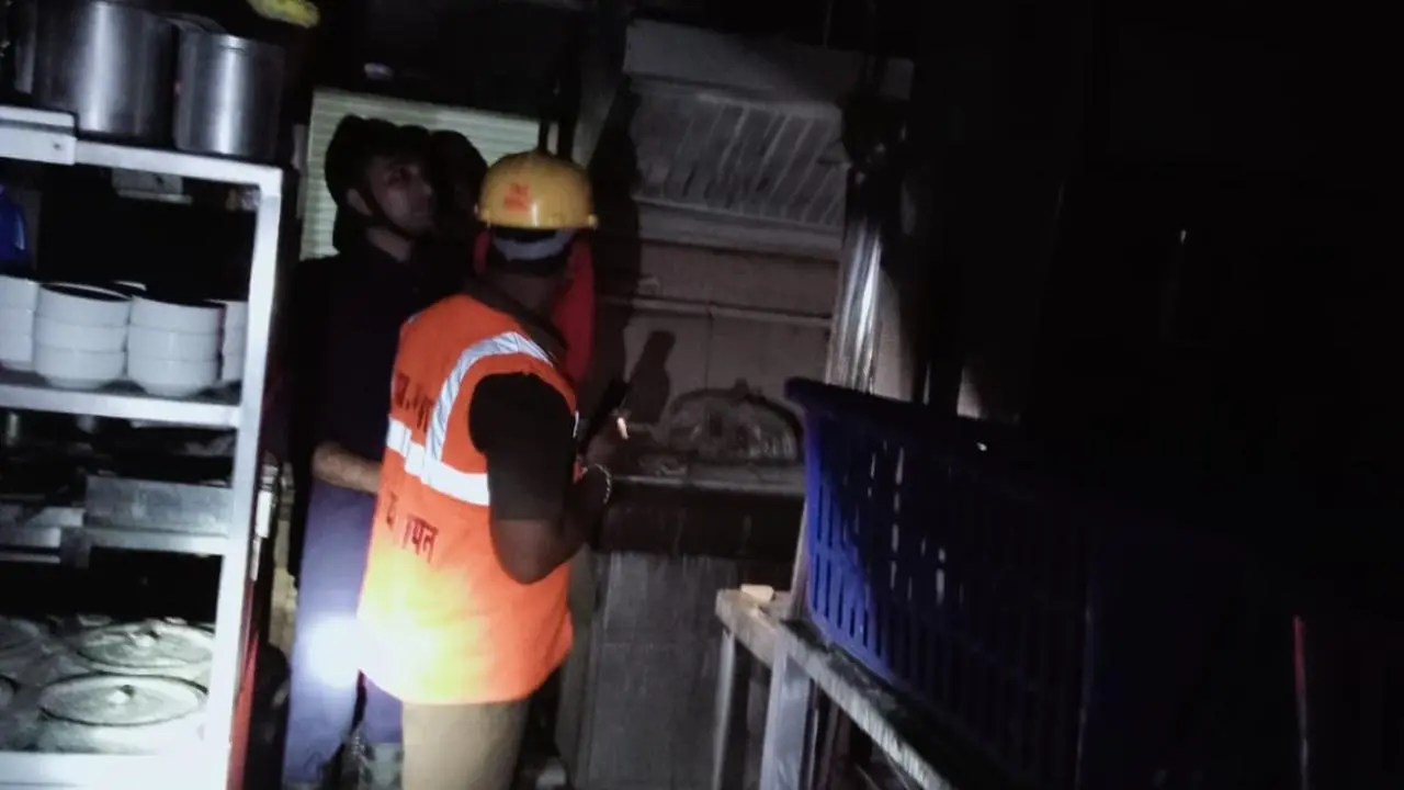 Fire in Riviera Bar and Restaurant at Pokhran Road Thane, No Injury Reported