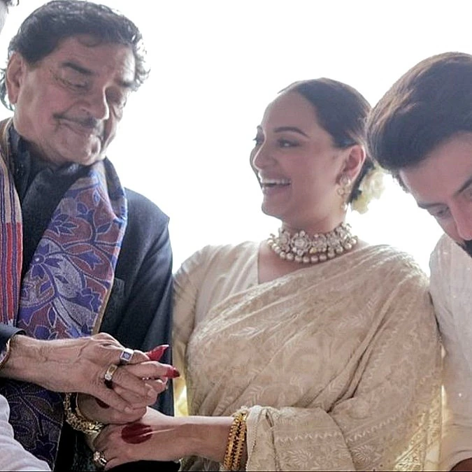 Shatrughan Sinha Kokilaben Hospital Me Admit Hue, Sonakshi Sinha Aur Zaheer Iqbal Hospital Gaye The Milne