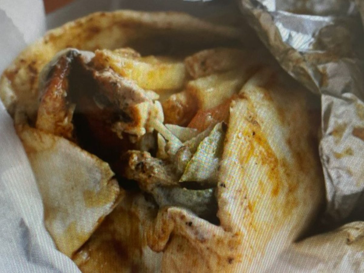 Footpath Ke Stall Shawarma Aur Barger Kha Kar 1 Ki Maut Kayi Logo Hue Hospital Mein Admit Mankhurd