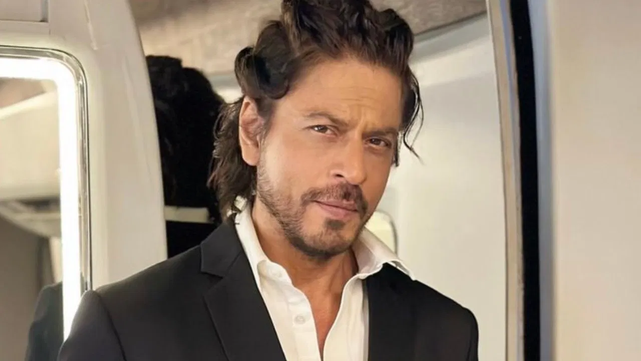 Shah Rukh Khan Ko Ho Rahi Hai Eye Problem, Treatment Ke Liye USA Jaa Sakte Hain, Mumbai Me Bhi Illaj Karane Ki Media Report Aayi Saamne