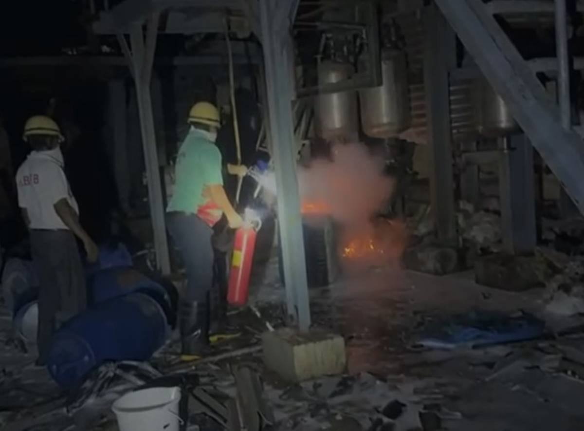Badlapur Blast: Chemical Company Mein Reactor Blast, 500 Meter Door Ghar Par Gira, 3 Injured