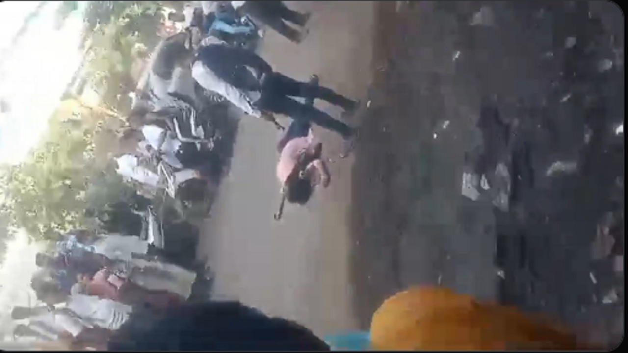 Murder in Vasai – Beech Road Par Din Dahade Apni Premika Ka Murder Kar Diya Rohit Yadav Namak Shaks Ne