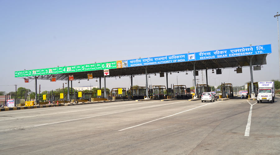 Mumbai Pune Expressway se travel karne walon ki pocket dhili hogi, Sarkar ne Toll badhane ka faisla liya