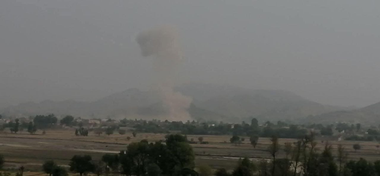 Pakistan Mein Suicide Car Bomb Attack, 13 Soldiers Ki Maut, 24 Injured!