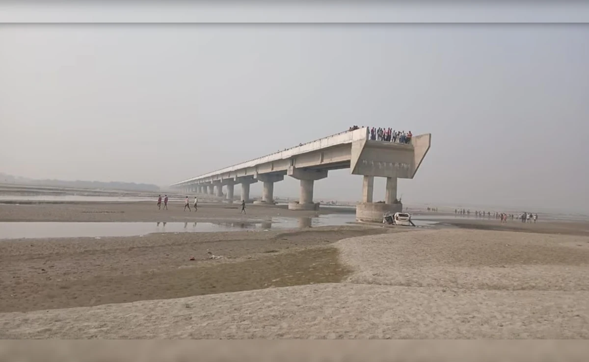 Google Map Ka Shikar Hue 3 Log, Under-Construction Bridge Se Giri Car At Bareilly Uttar Pradesh