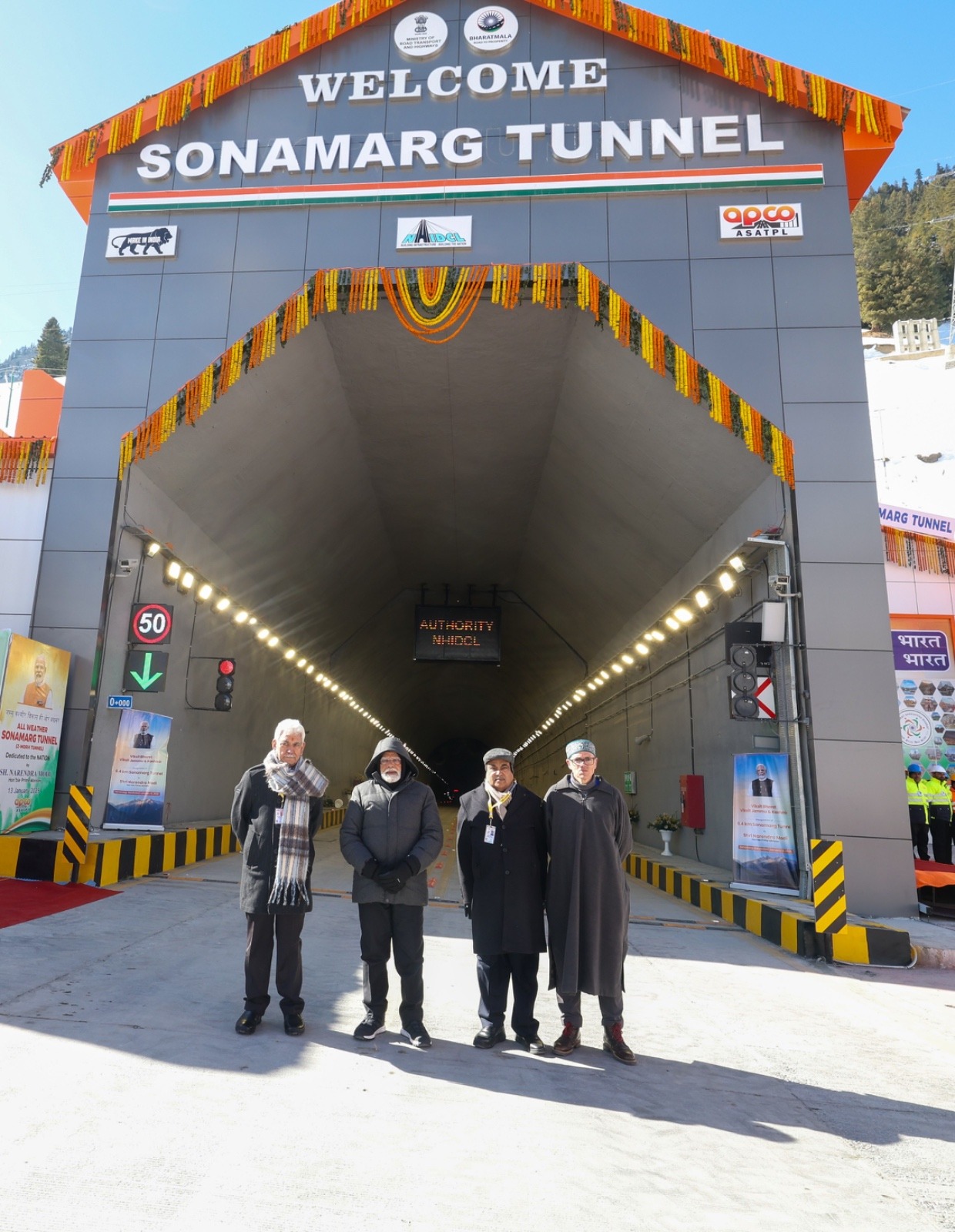Jammu & Kashmir Me Z Mode Tunnel Ka Inauguration Kiya PM Narendra Modi Ne, Construction Workers Se Mualqat Kiya