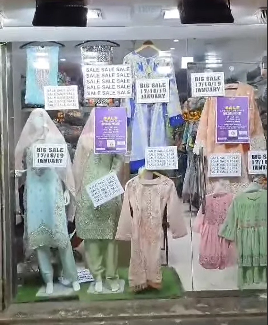 Sale On All Types Of Pakistani Suits, Lawn And Partywear