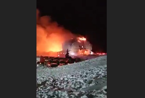 Fire In Ski Resort At Turkey, 12 Manzila Resort Me Lagi Aag Me Ab Tak 76 Log Maare Gaye, 50 Se Zyada Injured Hue