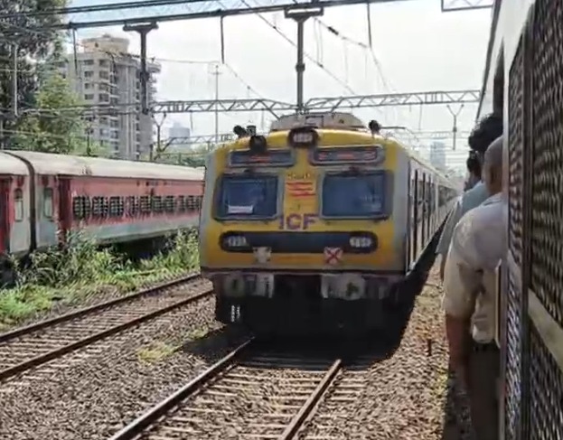 No Block on This Sunday, Mumbai Local Train Ki Teeno Line Par Sunday Day Block Nahi Hoga 26 January Ko