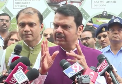 Saif Ali Khan Ke Pakde Gaye Bangladeshi Hamlawar Ka Fingerprint Samples Match Nahi Ho Raha Hai, Kiya Kaha CM Fadnavis Ne