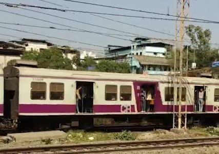 Local Train Update – Central Railway Ke Matunga – Dadar Ke Beech Crack Hua Railway Track, Trains 15 – 20 Minutes Late