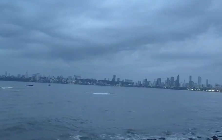 Mumbai Mausam, moderate to heavy rain hone ki sambhavna, Badal chaye rahenge, bataya IMD ne