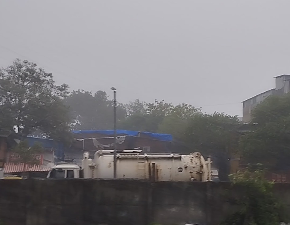 Mumbai Mausam: Moderate To Light Rain Hone Ki Sambhavna, Badal Chaye Rahenge, Temperatures 24°C Se 33°C Tak Hosakta Hai
