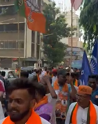 Janta Ka Sath Bjp Candidate Ameet Satam Ke Sath