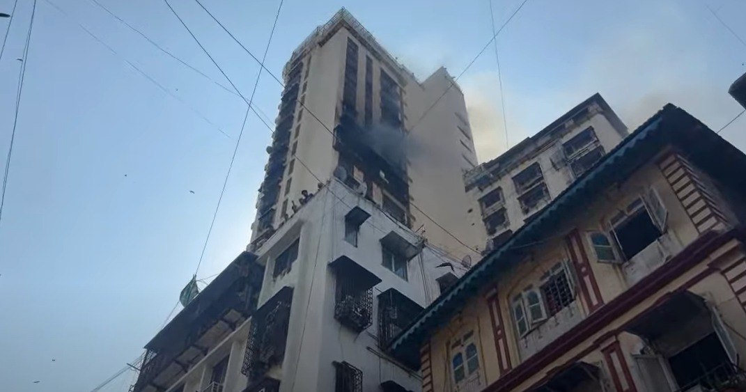 Live Fire In Dongri Tower, Ansari Height NishanPada Cross Lane Road Khadak