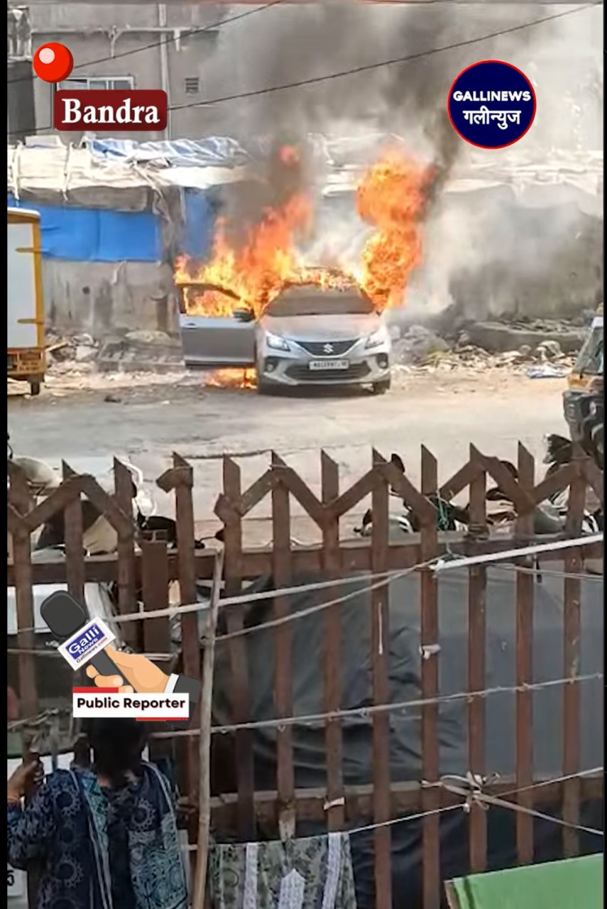 Fire In Bandra Terminus Road Pipe Line Parking