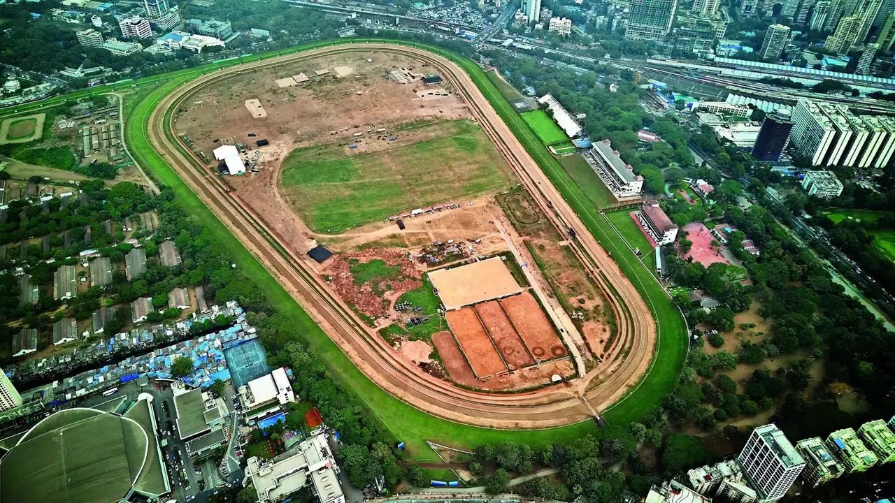 Traffic Advisory – Iss Weekend Worli, Mahalaxmi jaane walon Trains, Monorail ya public transport se travel karo