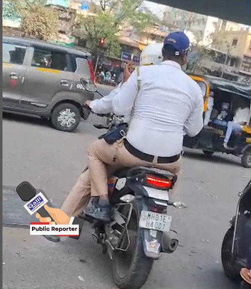 Govandi Shivaji Nagar signal Chalti gadi per fine maar rahe hain